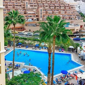 Peaceful & Bright Loft, Heated Pool, Netflix, Free Wifi & Parking, Tennis , Los Cristianos (Tenerife) España